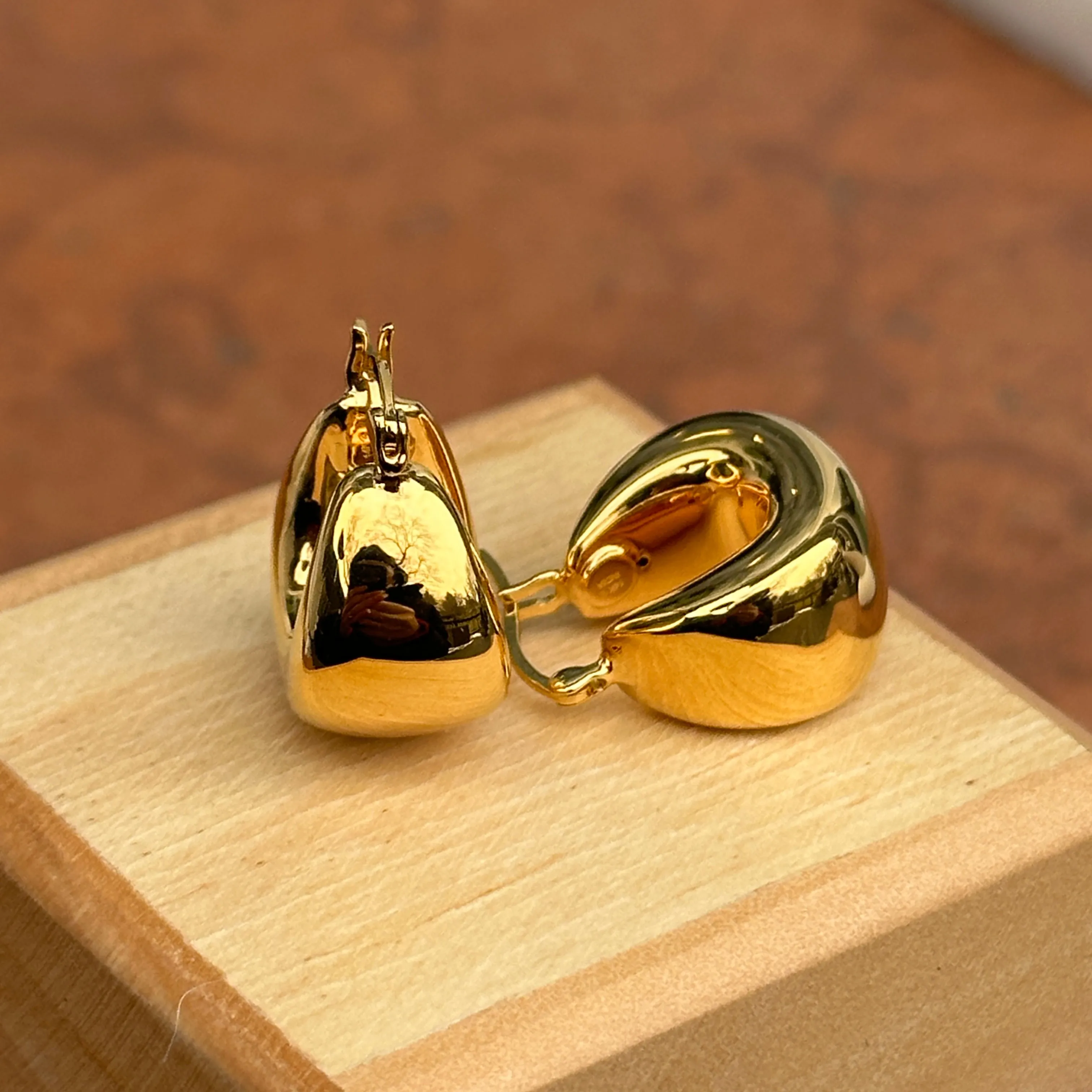 14KT Yellow Gold Puffed Tapered Huggie Hoop Earrings