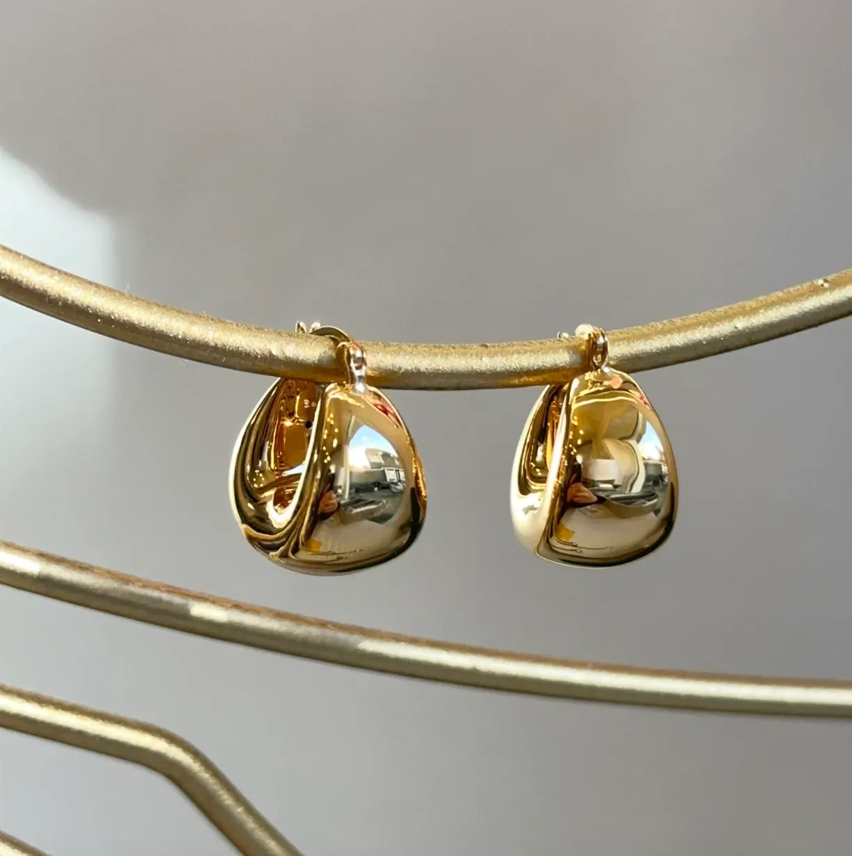 14KT Yellow Gold Puffed Tapered Huggie Hoop Earrings
