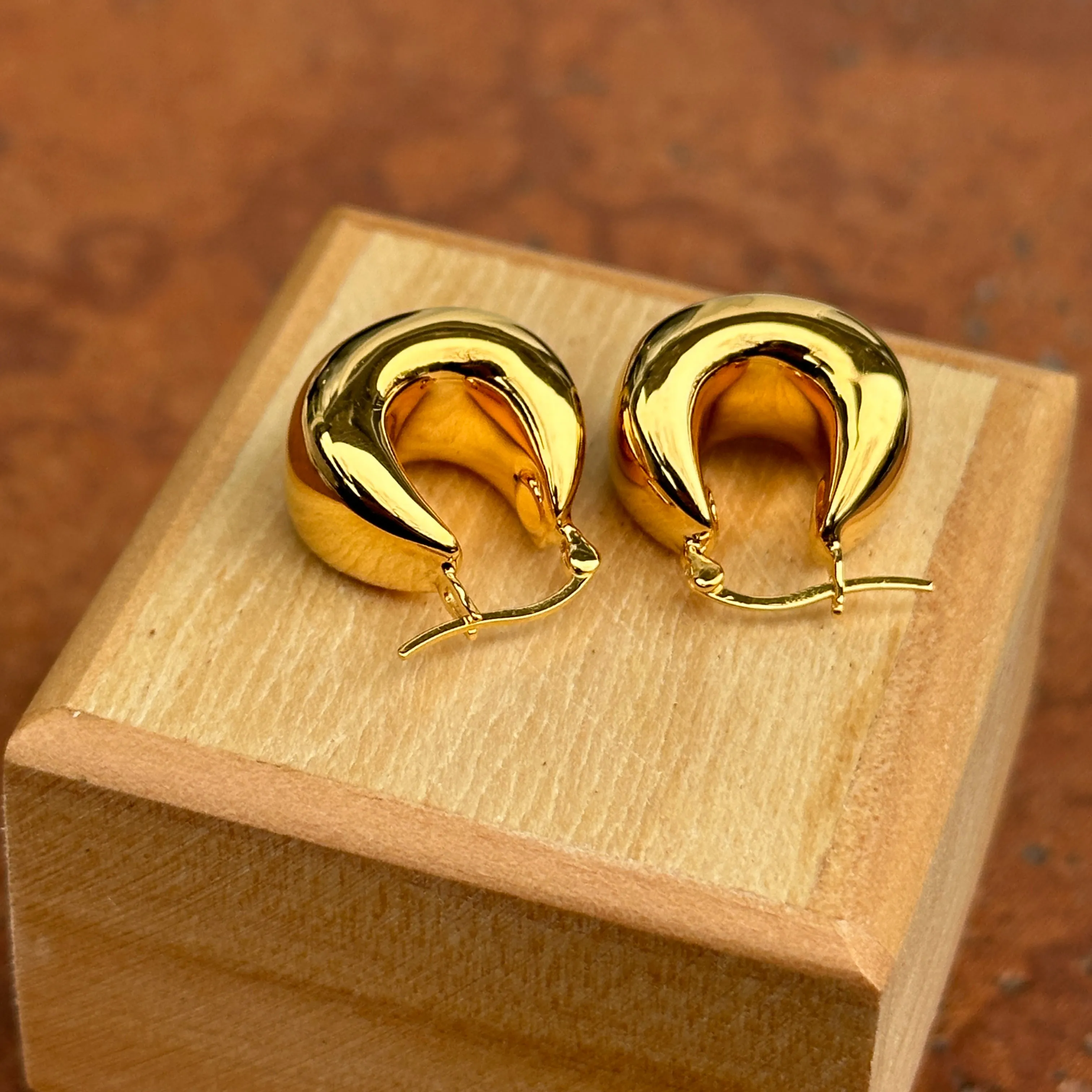 14KT Yellow Gold Puffed Tapered Huggie Hoop Earrings