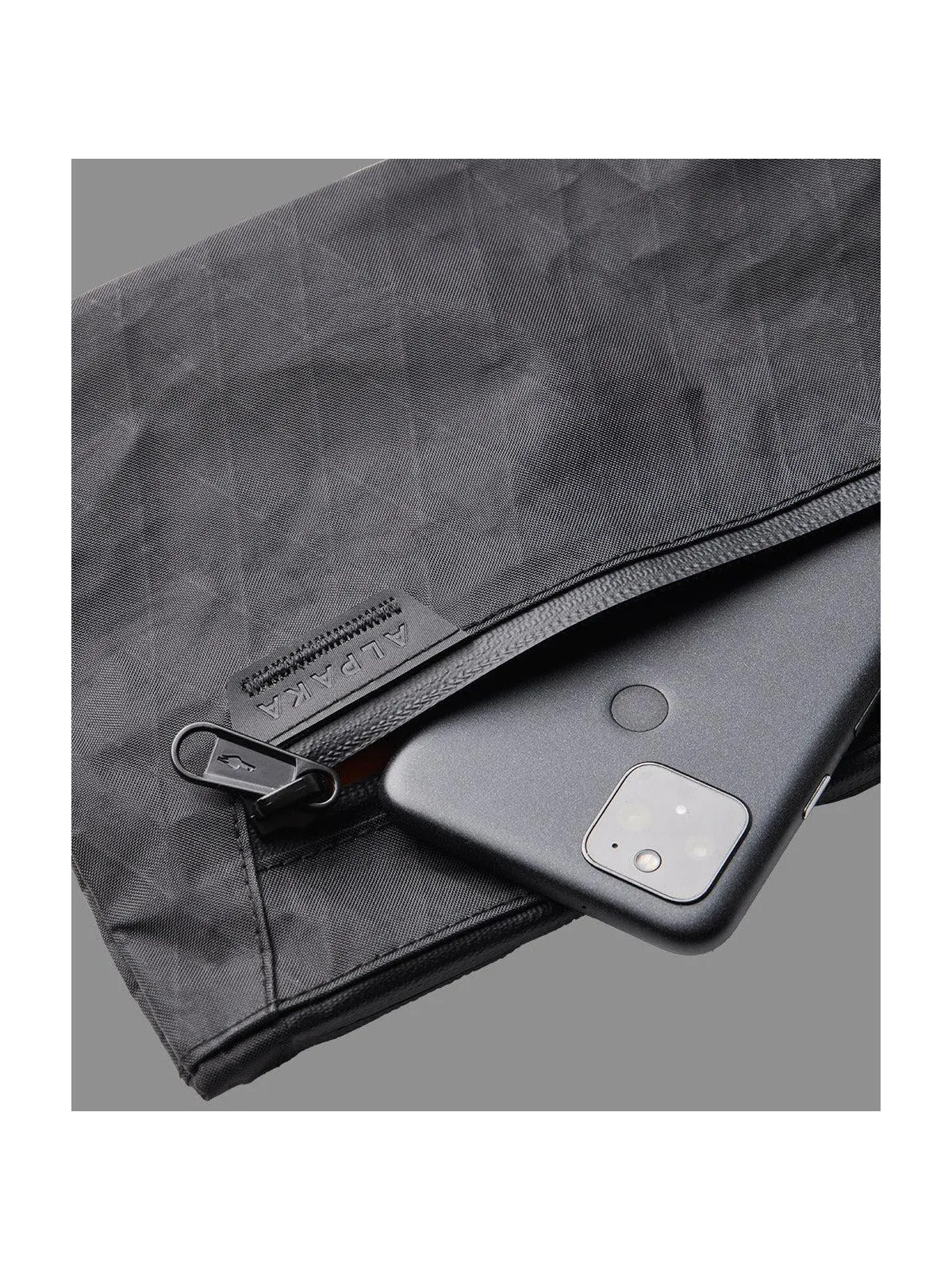 Alpaka Zip Pouch Max Black
