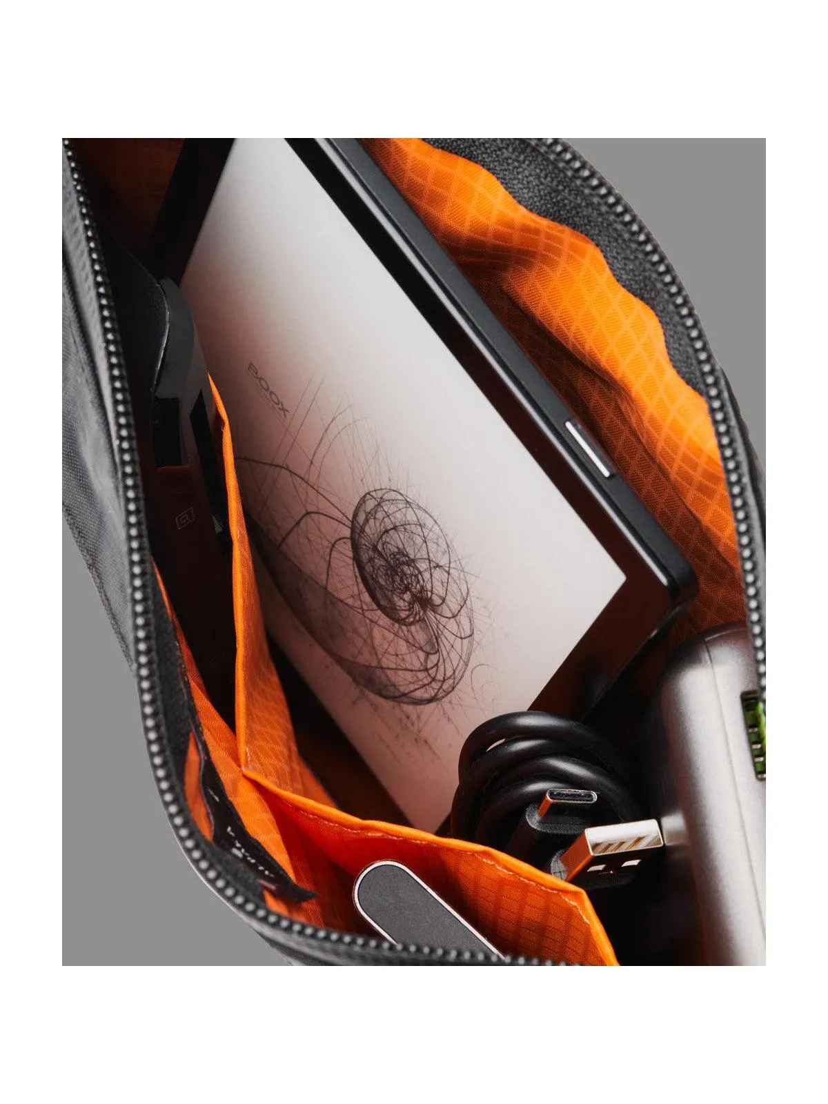 Alpaka Zip Pouch Max Black