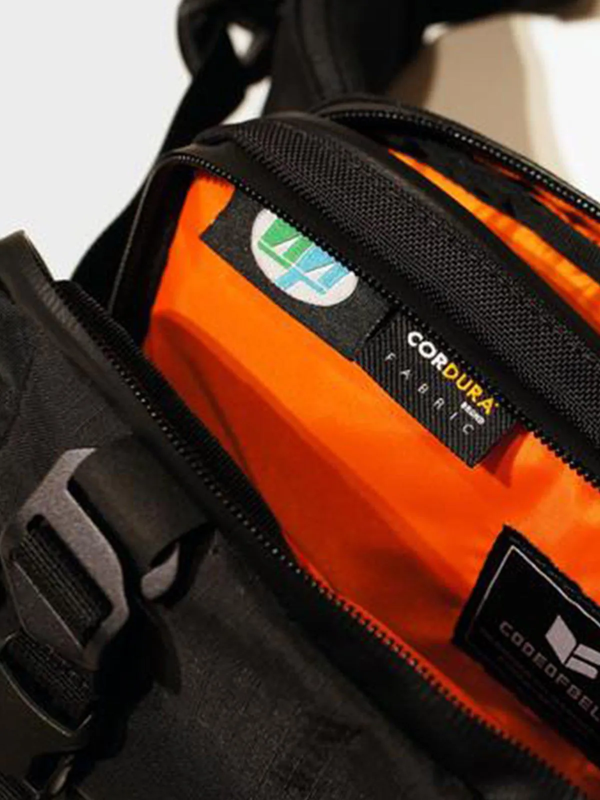 Code Of Bell X-POD Sling Pack Small Pitch Black
