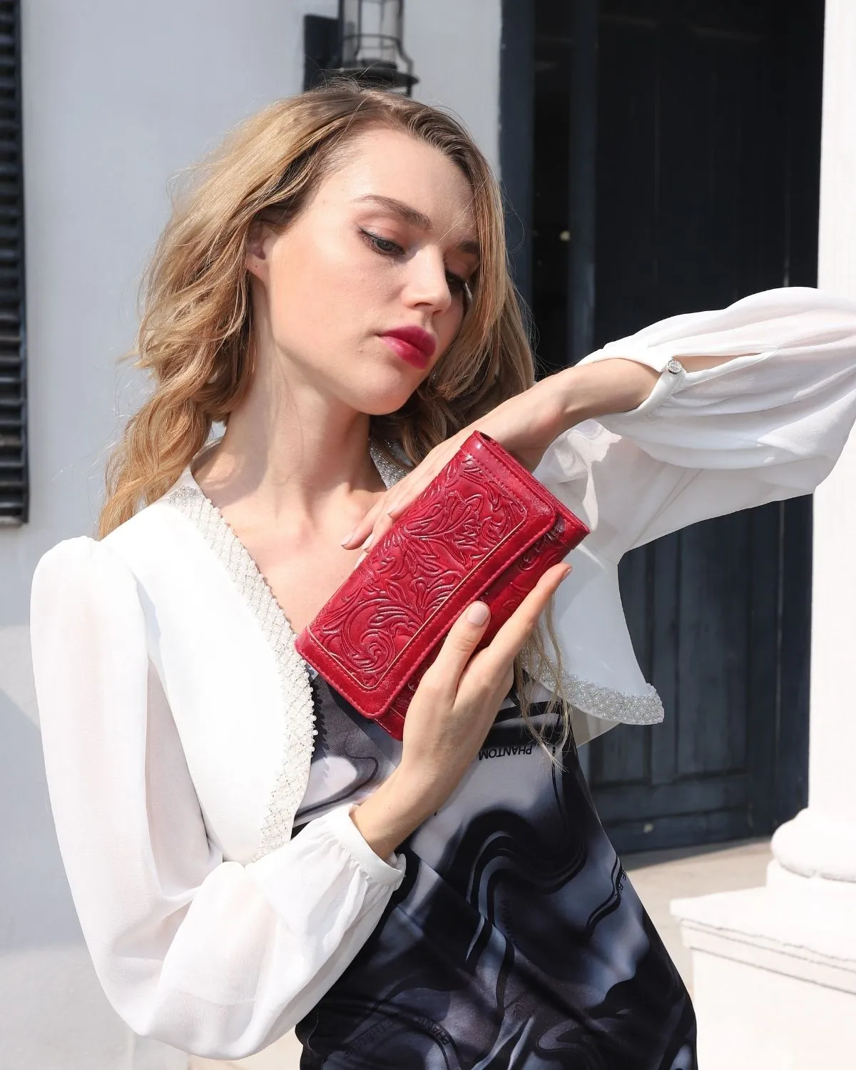 Embossed Wallet For Women RFID Blocking Ladies Long Purse Credit Card Holder Slots with Zipper Pocket