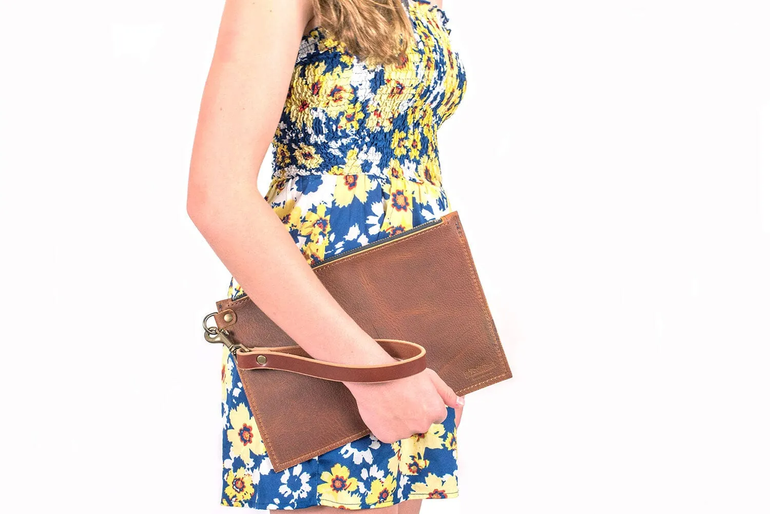 FELICITY ZIPPERED CLUTCH WITH WRISTLET - SMALL - VIOLET