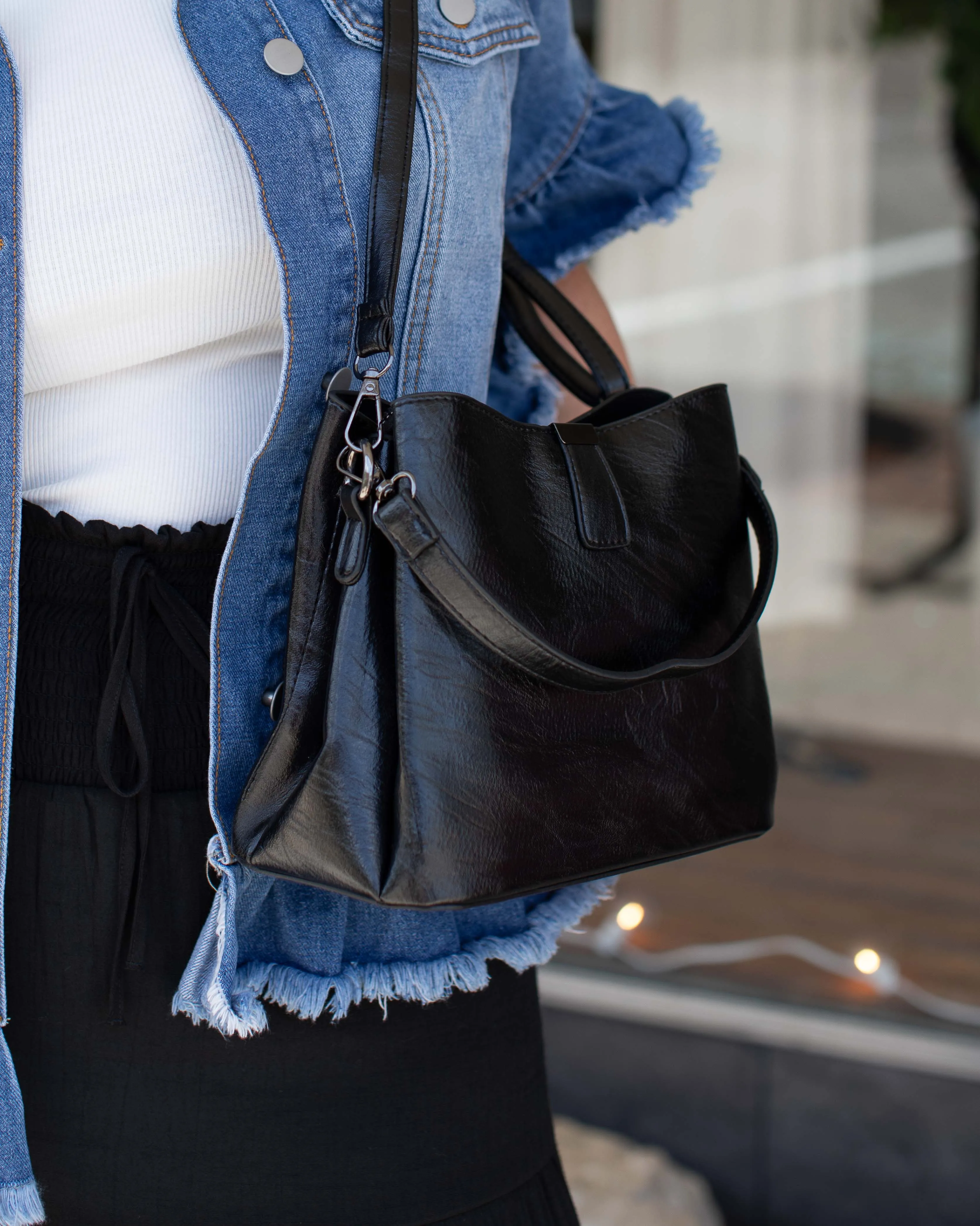 HILDA BUCKET SHOULDER BAG